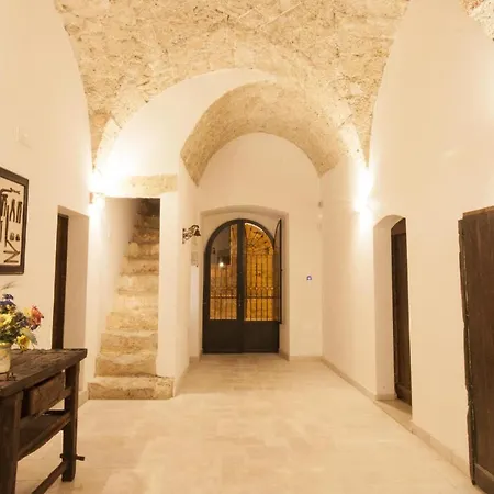 Courtyard With Pool